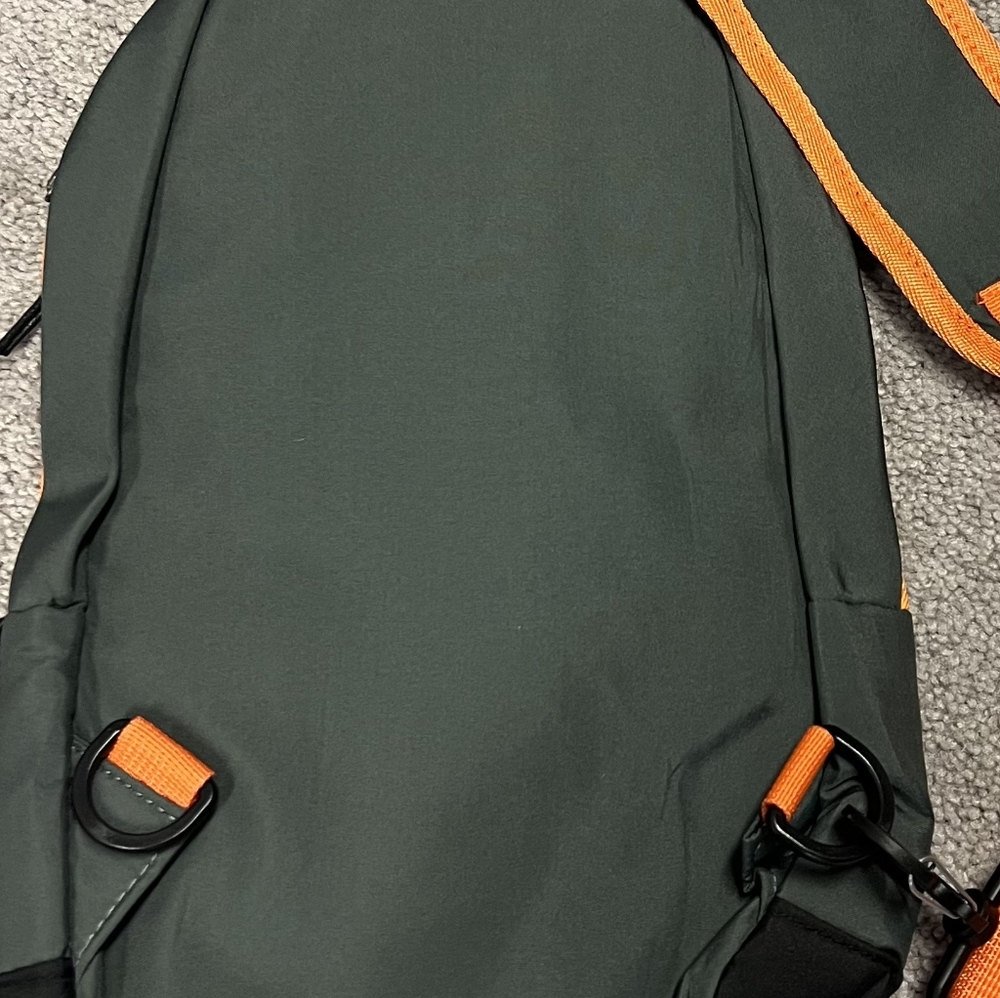 Northface Sling Bag Crossbody Shoulder Backpack Gray and Orange NWT Unisex - Picture 5 of 5